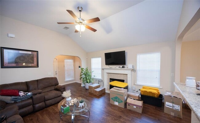Building Photo - 439 Buena Vista Wy