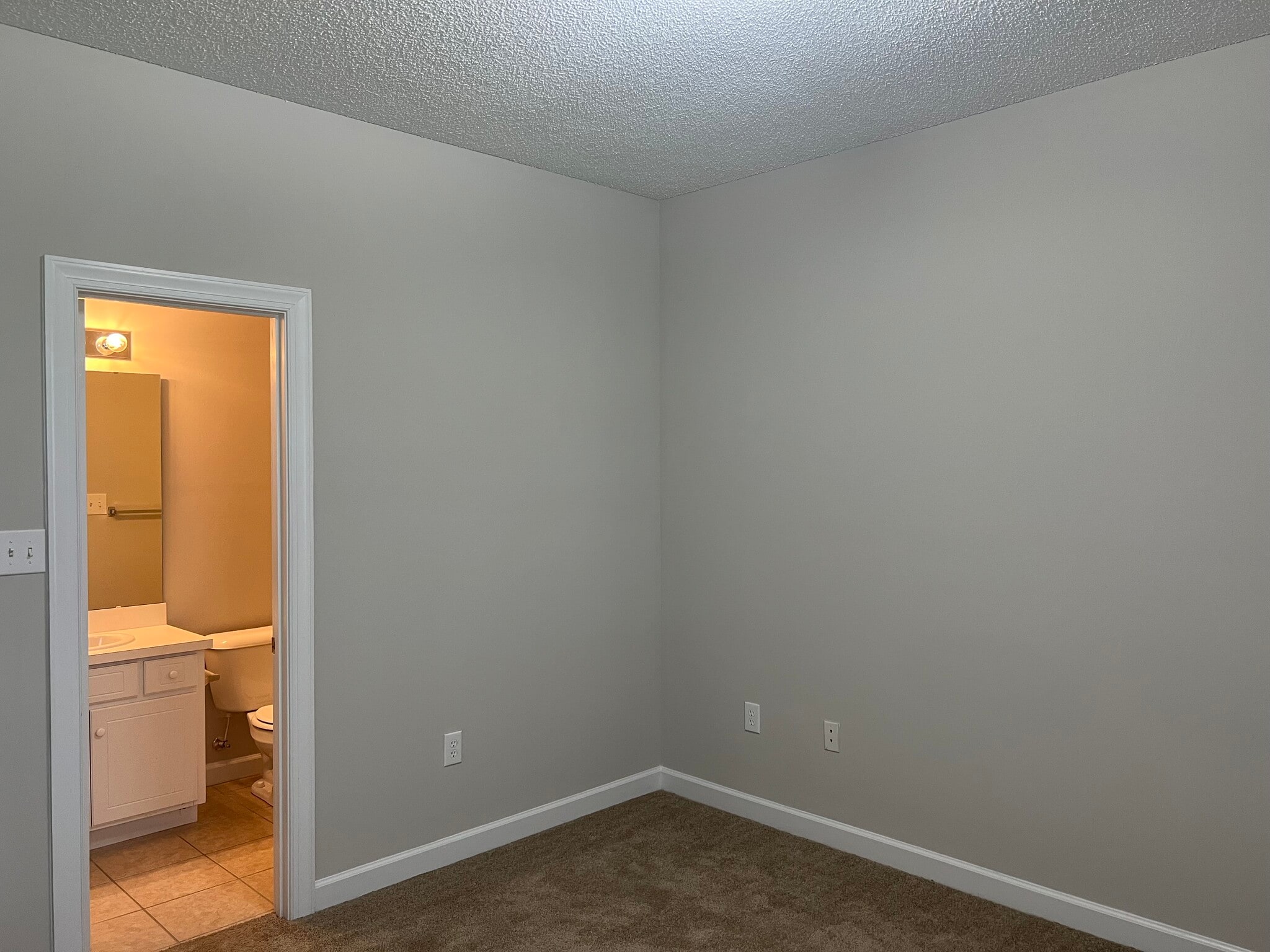 Building Photo - 3320 Whitlock Dr N