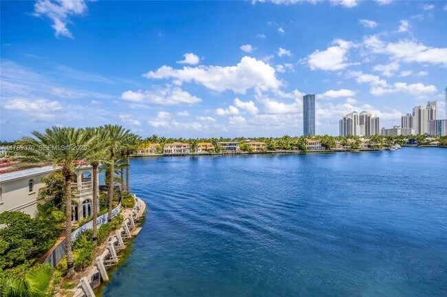 Building Photo - 19925 NE 39th Pl