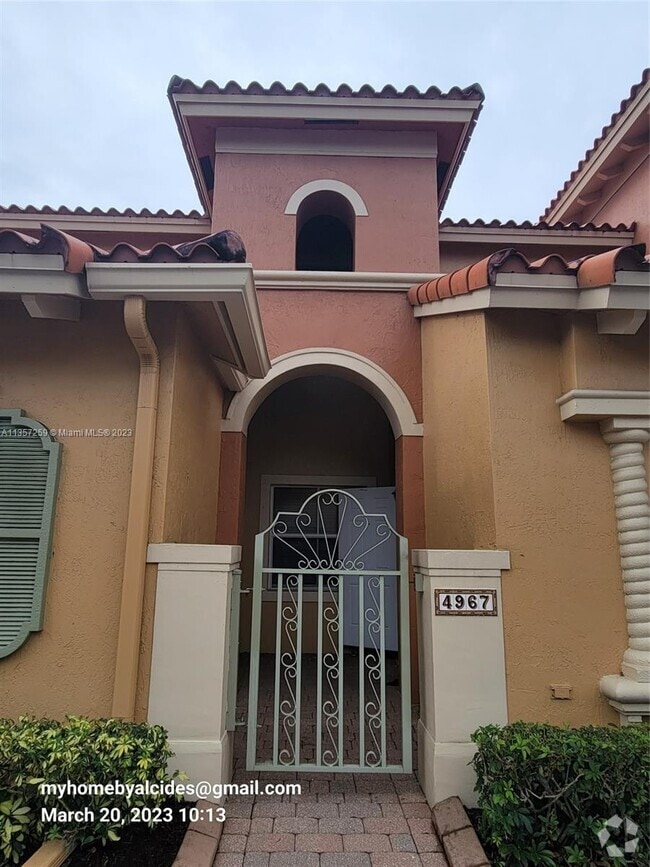 Building Photo - 4967 Tradewinds Ter