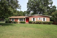 Building Photo - 3030 Studley Rd