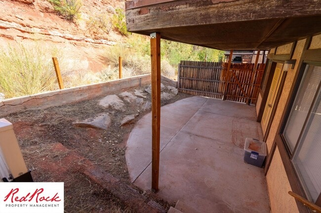 Building Photo - 3 Bedroom Home with Red Rock Views and Community Pool