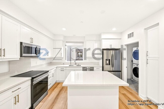 Building Photo - 836 Lexi Ln