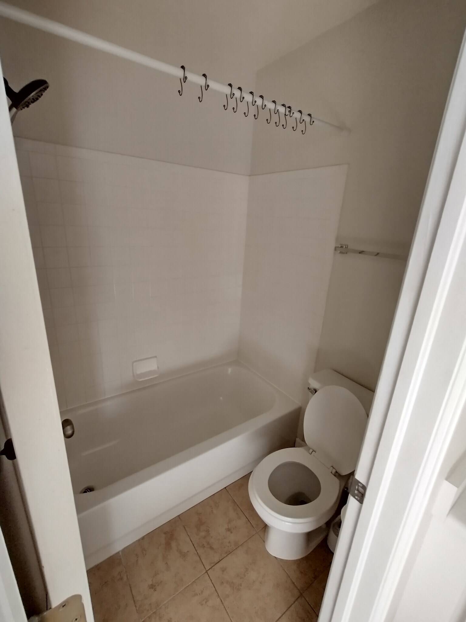 Master Bath - 2225 Andrew Dr