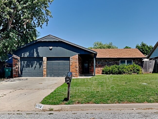 Building Photo - 8708 Cord Ave