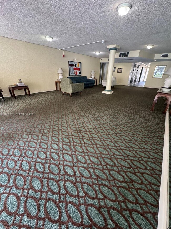 Building Photo - 6841 SW 147th Ave