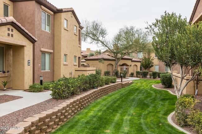 Building Photo - 250 W Queen Creek Rd