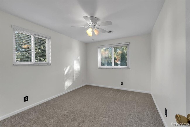 Building Photo - 32725 Barkley St