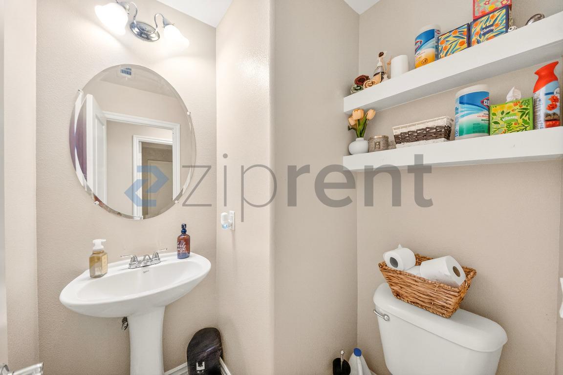 Building Photo - 19341 Opal Ln