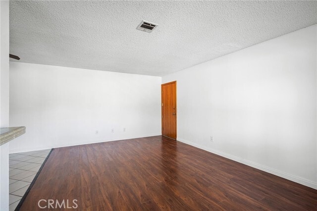 Building Photo - 16226 Vanowen St