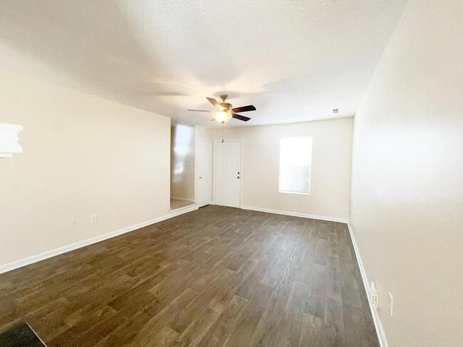 Building Photo - 113 Brushy Hollow Ln