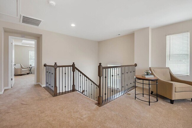 Building Photo - Beautiful Five Bedroom Home in Indian Trail!