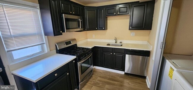 Building Photo - 623 New Jersey Ave