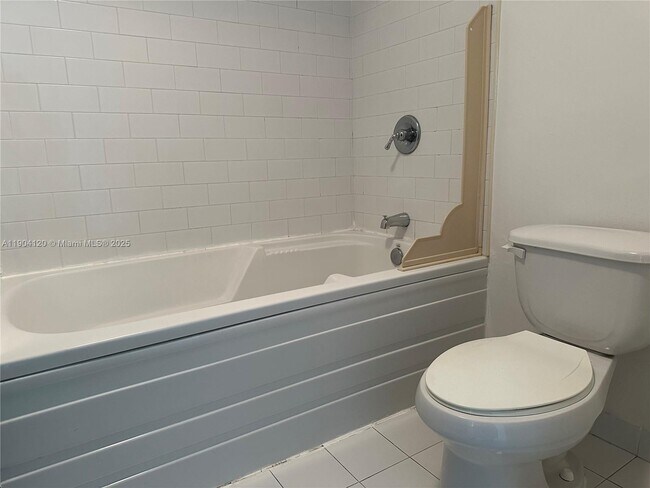 Building Photo - 690 SW 1st Ct