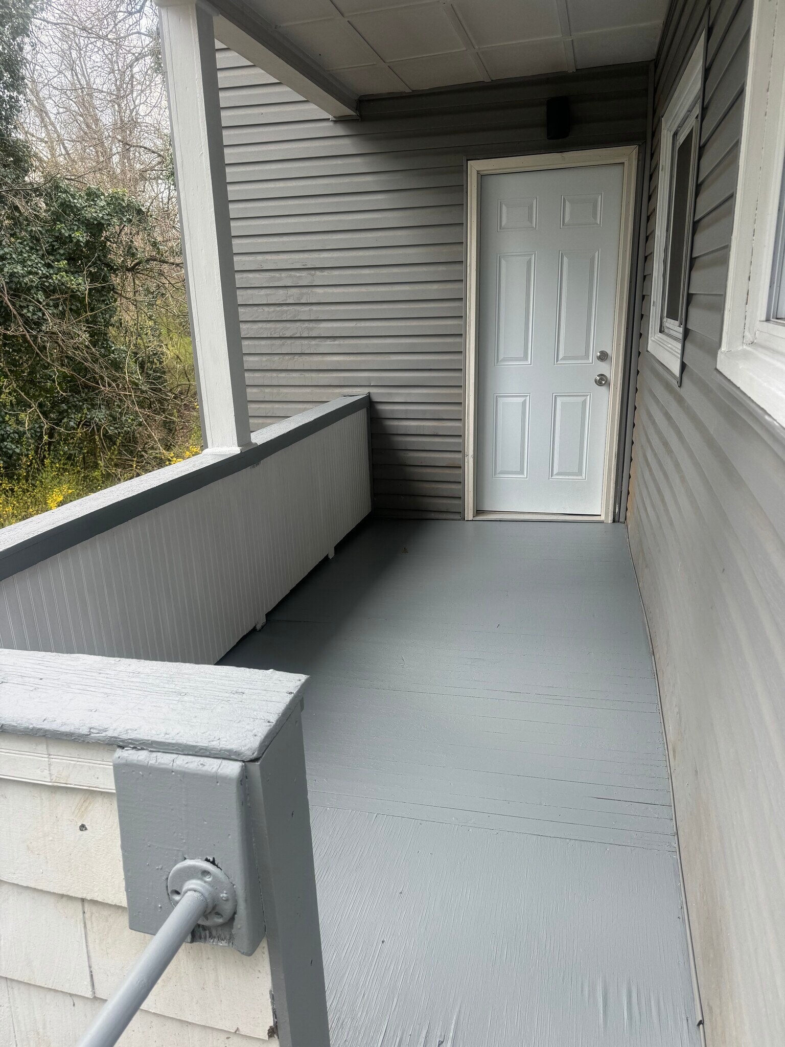 Building Photo - 210 Locust Ave