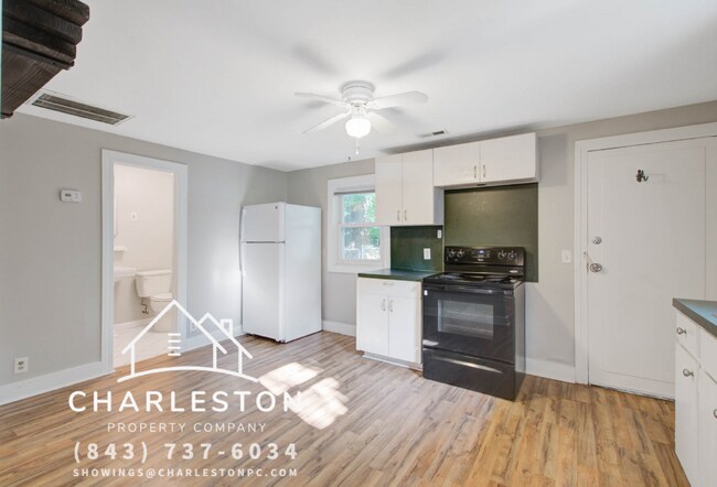 Building Photo - 1618 Acacia St