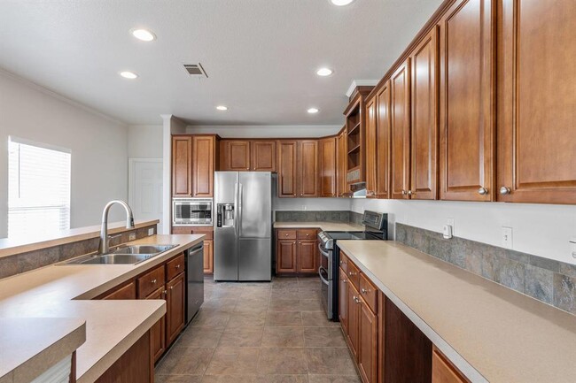 Building Photo - 289 Heatherwood Dr