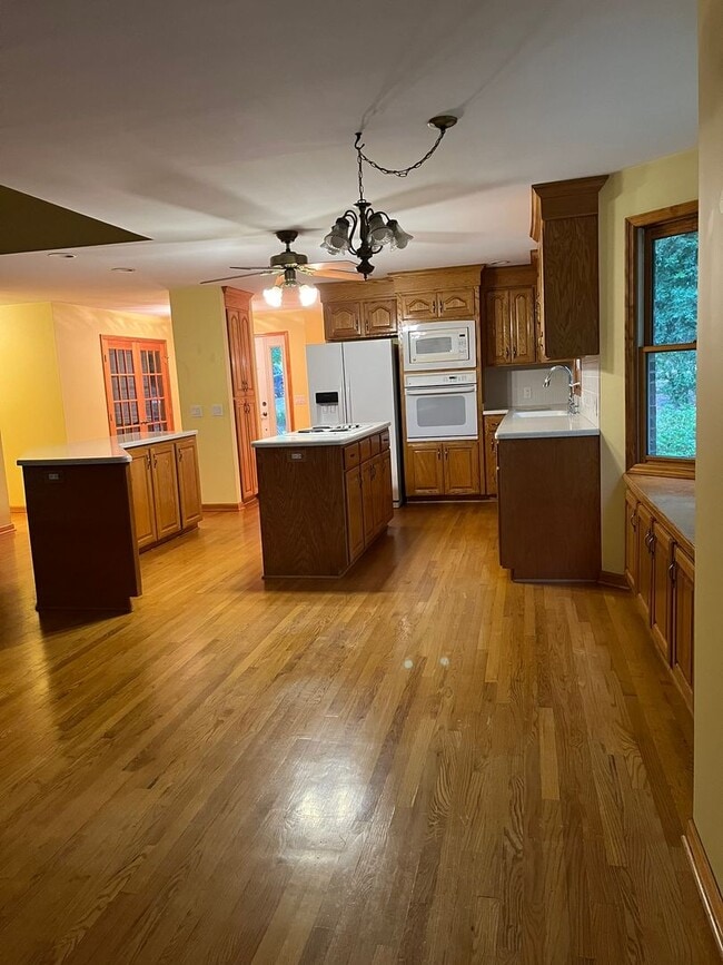 Building Photo - Gilbert - Call Lexington Office 803-359-0793
