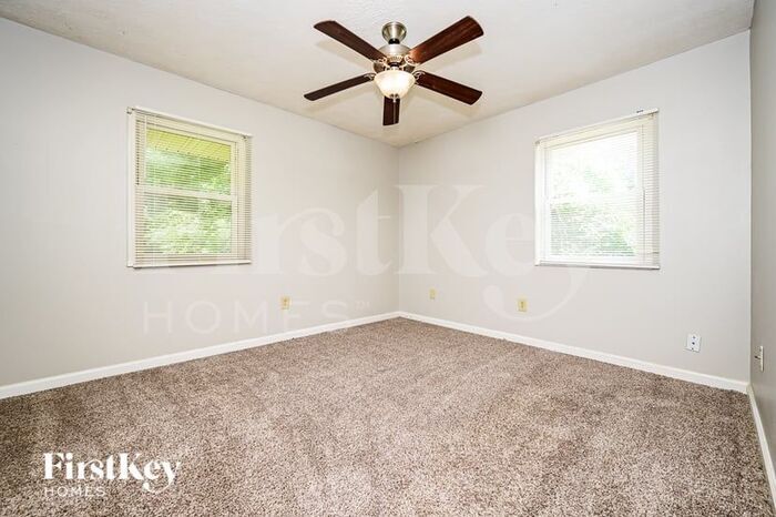 Building Photo - 774 Plainville Cir SW