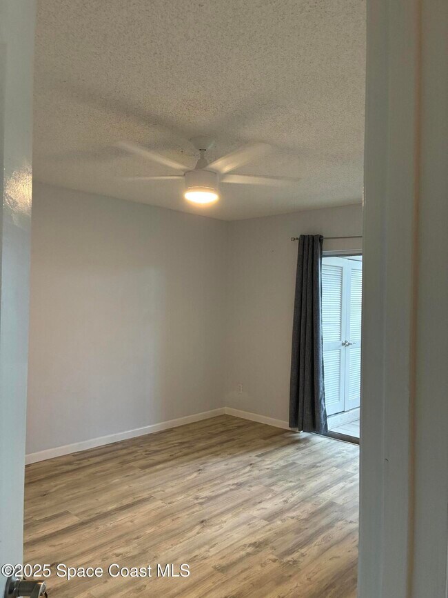 Building Photo - 467 Ibis Ln