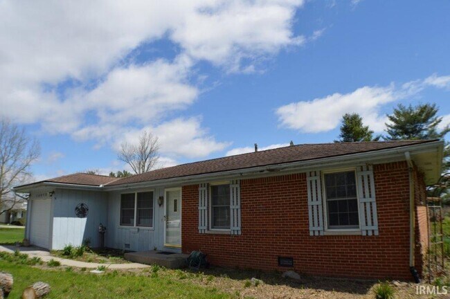 Primary Photo - 16818 Coldwater Rd