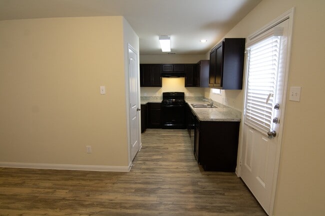 Building Photo - 13003 Bella Vida Ln