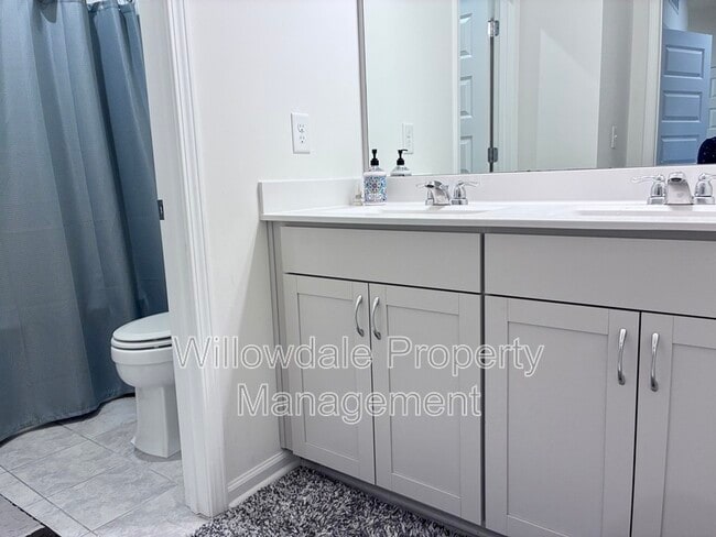 Building Photo - 1405 Chipping Dr