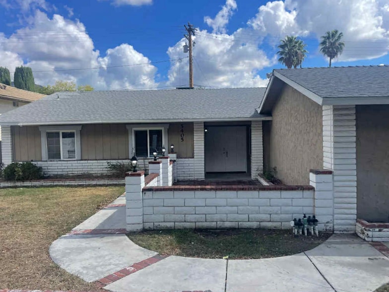 Primary Photo - 5405 N Acacia Ave