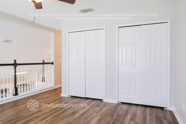 Building Photo - 203 Greenfield Dr