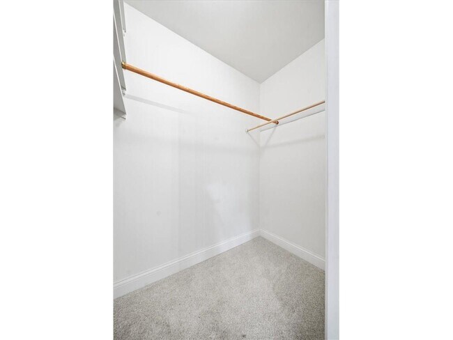 Building Photo - 3916 W 28th St