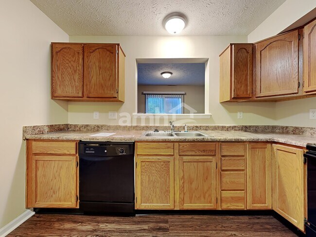 Building Photo - 1925 Tourmaline Dr