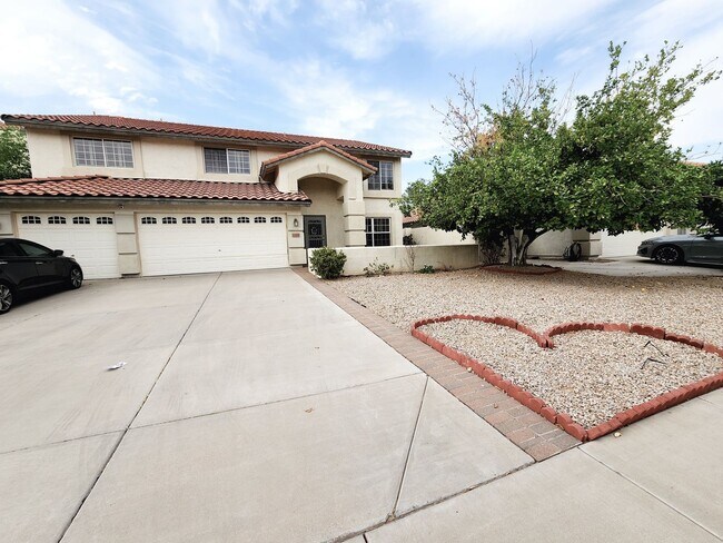 Building Photo - Marshall Ranch 5 bedroom!!  Available Now.