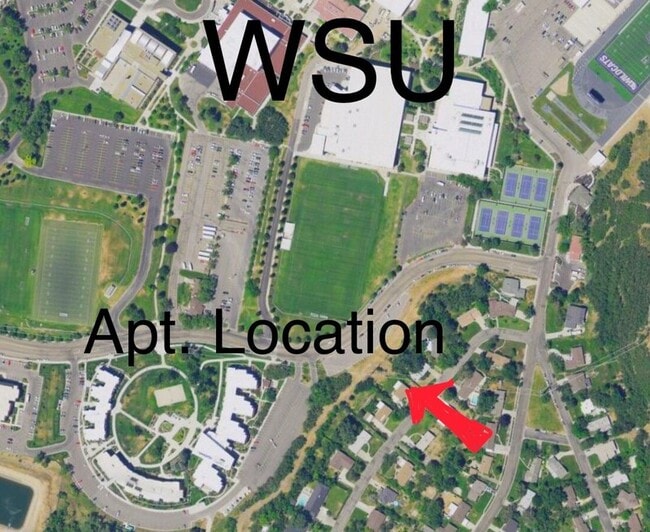 Building Photo - 4105 Edgehill Dr
