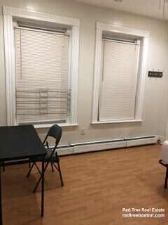 Building Photo - 129 Cedar St