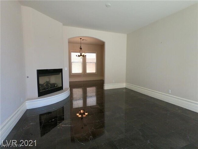 Building Photo - 496 Via Palermo Dr
