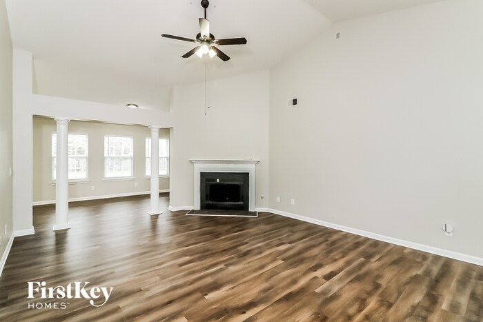 Building Photo - 127 Grandview Cir