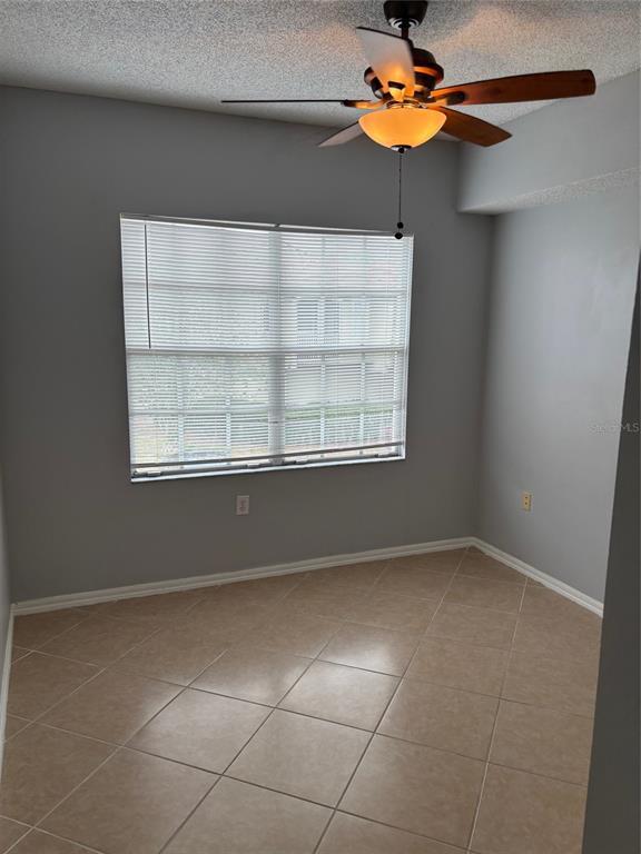 Building Photo - 5600 Bentgrass Dr