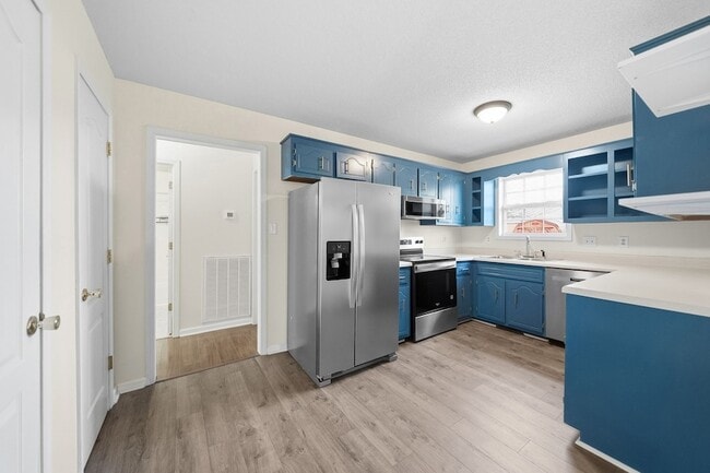 Building Photo - 1361 Jenny Ln