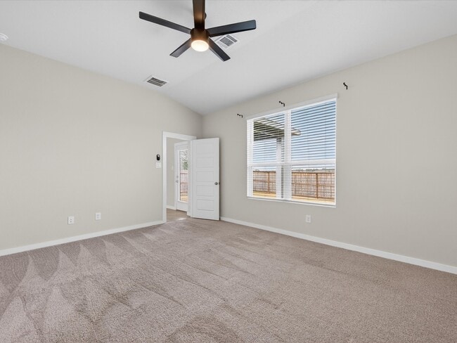 Building Photo - 17908 Grv Crk Ln