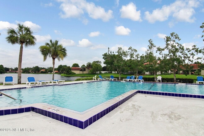 Building Photo - 4063 Mizner Ct