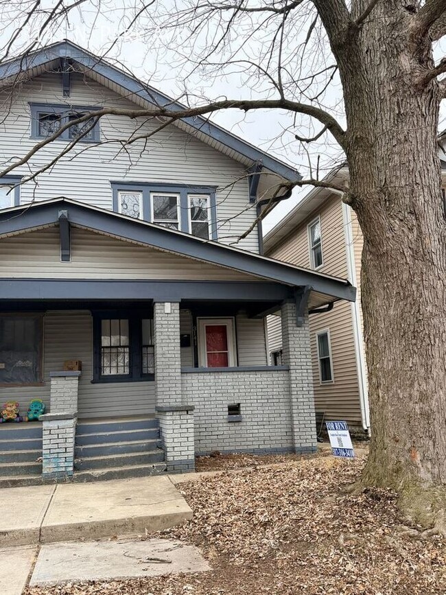 Building Photo - 3141 N Park Ave