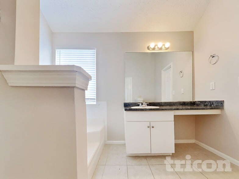 Building Photo - 1612 Zachary's Way