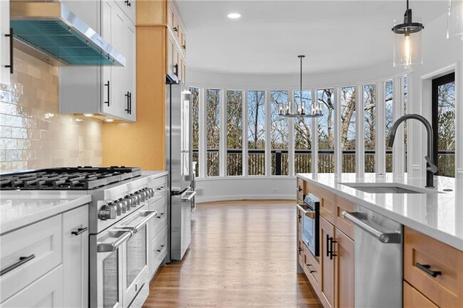 Building Photo - 350 Kelson Dr NW