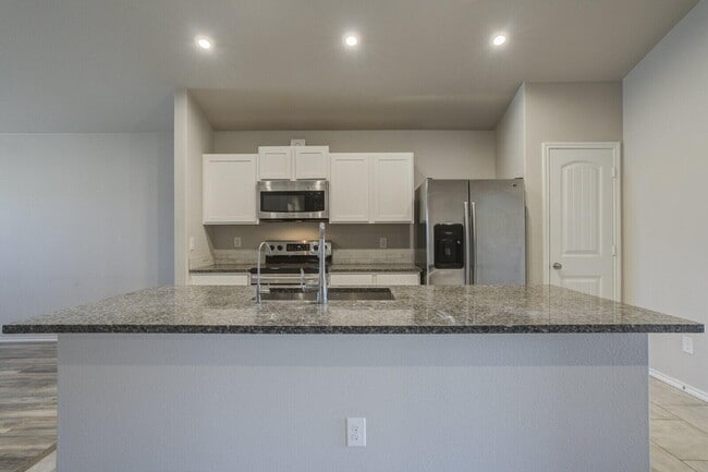 Building Photo - 13308 Avenue V