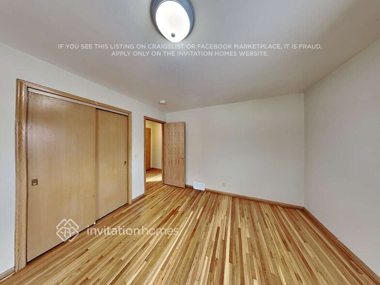 Building Photo - 5239 4th St NE