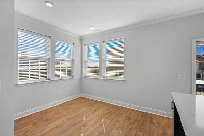 Building Photo - Burkitt Ridge Townhome
