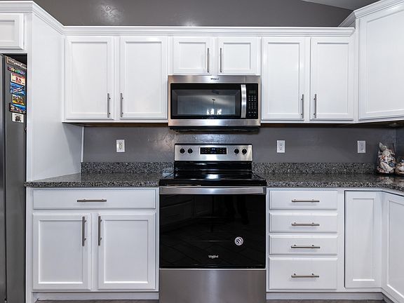 Building Photo - 6641 E Cooperstown Dr