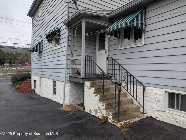 Building Photo - 810 Gino Merli Dr