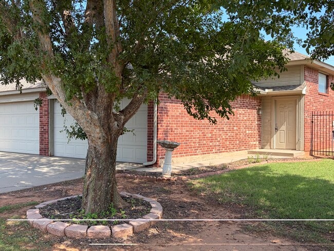 Building Photo - 2721 SE 89th Ter