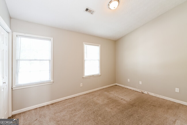Building Photo - 1687 Hunting Creek Dr SE